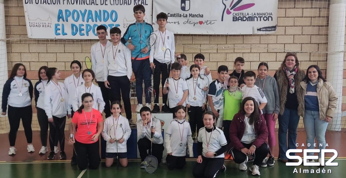  Jornada de bádminton provincial en Chillón