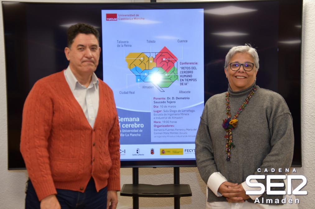 Demetrio Saucedo disertó sobre los retos del cerebro humano en tiempos de la IA