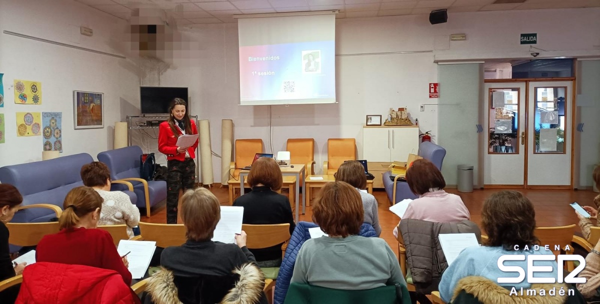 Guadalmez acogerá el taller 'Escuelas Rurales de Salud para la Mujer'