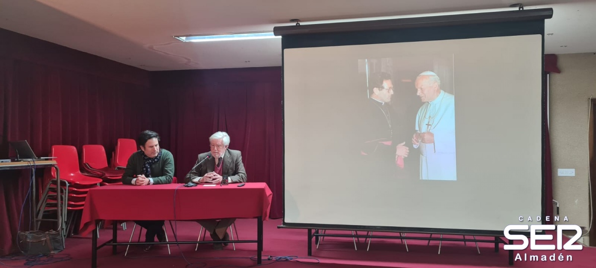 Presentación del libro Monseñor Faustino Sainz