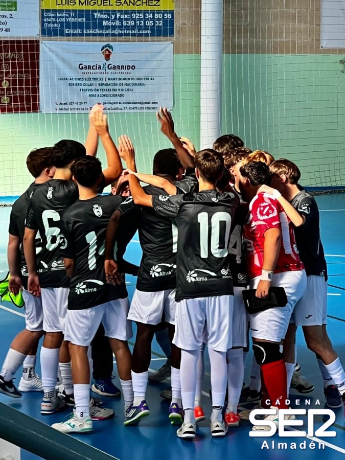 Victoria de los juveniles del CD Fútbol Sala Chillón y derrota del equipo absoluto en su debut