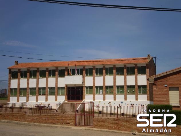 Inversiones, menos alumnos y normalidad en el inicio del curso escolar en Montesur 