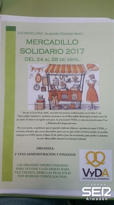 El IES Mercurio organiza un mercadillo solidario a favor de la asociación Vyda