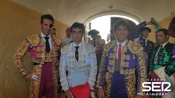 Padilla y Lagartijo triunfadores de la Feria Taurina Almadén 2016