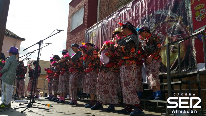 Carnaval Almadén 2016. Actuación Chirigota "Salidos X Gusto, De Feria en Feria"