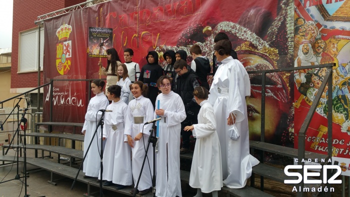 XI Carnaval infantil de Almadén : "Satar Wars, que la fuerza te acompañe"