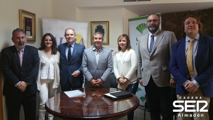 La Fundación Unicaja ofrece a los mayores de Almadén una estancia temporal en una residencia para dar respiro a sus cuidadores