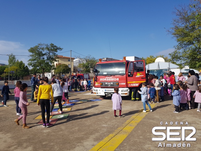 Simulacro de incendio en el Colegio Nuestra Señora del castillo de Chillón