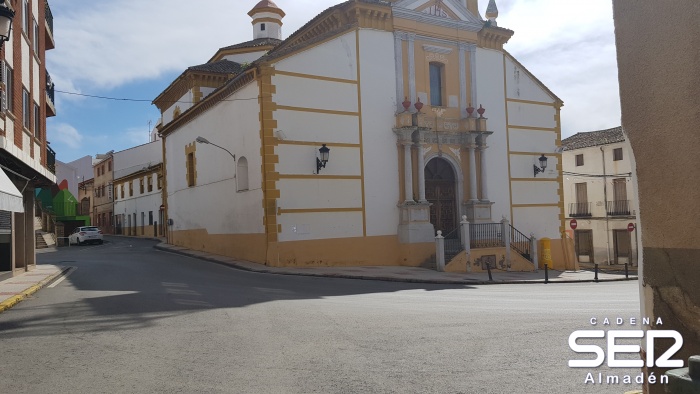 Almadén celebrará hoy su 603 aniversario desde terrazas y balcones