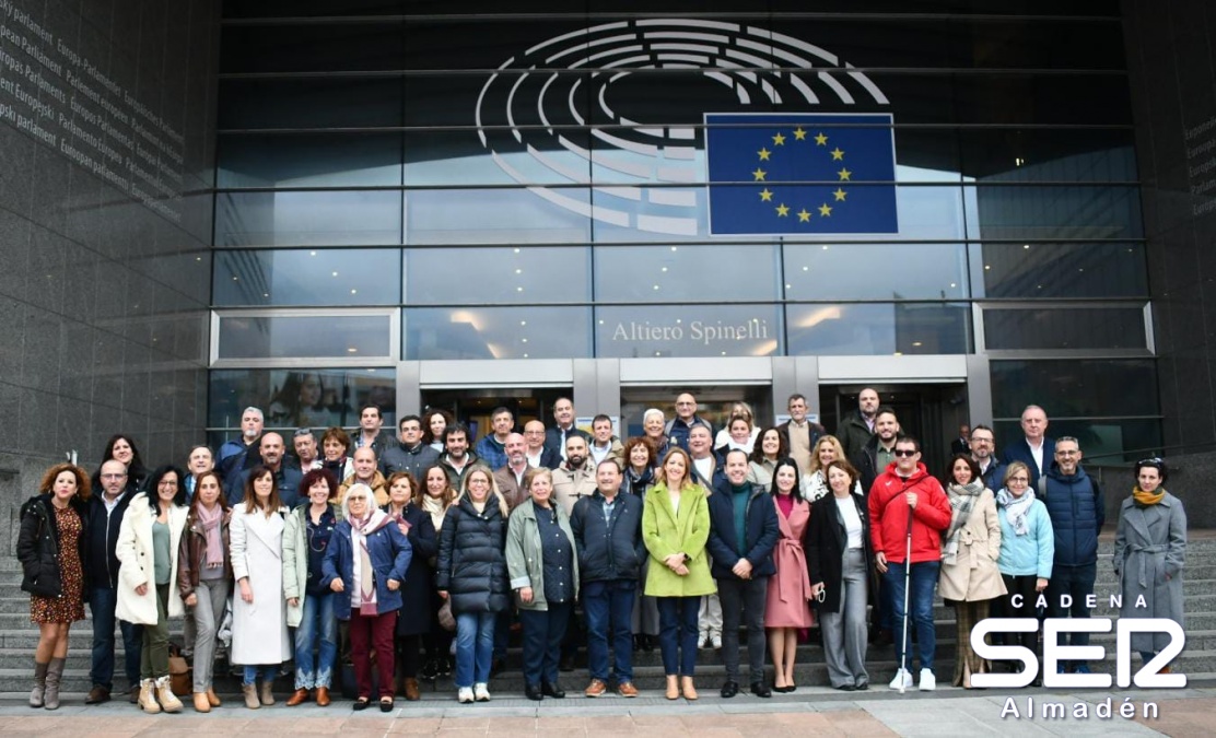 Alcaldes y concejales de nuestra comarca se interesan en Bruselas por las políticas europeas