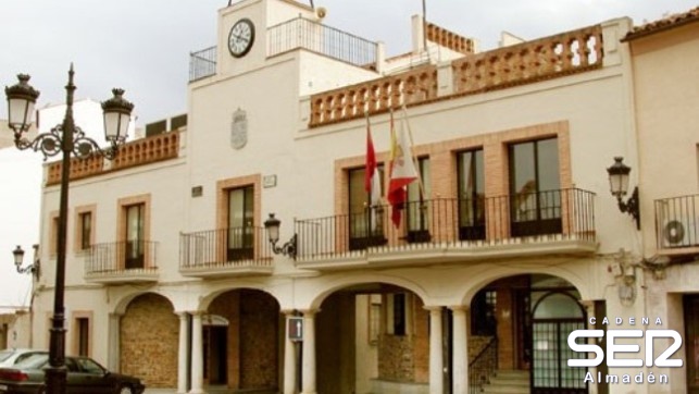 Pleno Ordinario celebrado en el Ayuntamiento de Almadén