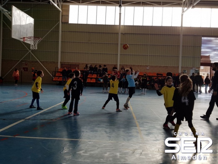 Chillón se impone en baloncesto y Guadalmez en fútbol sala en la segunda jornada de Multideporte