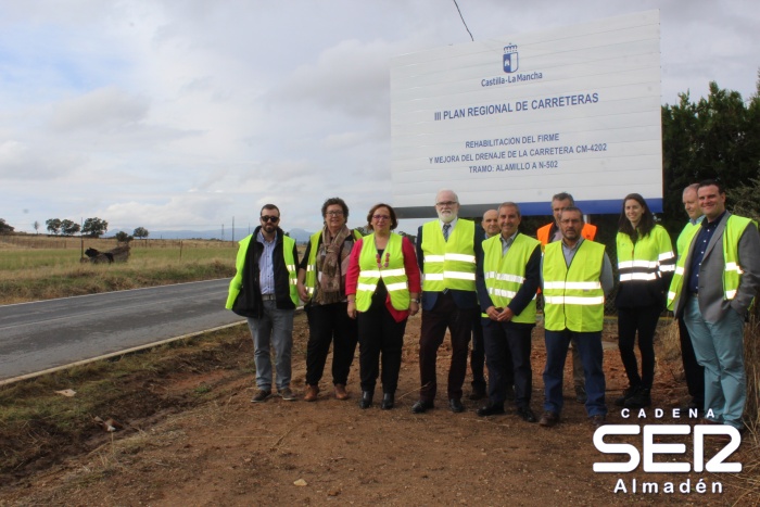 El Gobierno de García-Page inverte 930.000 euros en la mejora y rehabilitación del firme de la carretera CM-4202 entre Alamillo y la N-502