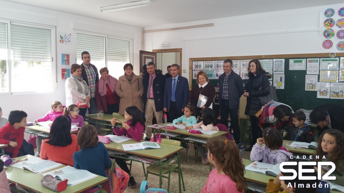 SE INAUGURAN LAS OBRAS DEL COLEGIO PÚBLICO “JESÚS NAZARENO” DE ALMADÉN