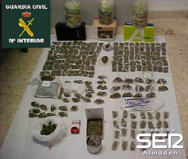 La Guardia Civil desarticula una organización criminal dedicada a la venta de cocaína y marihuana en la provincia