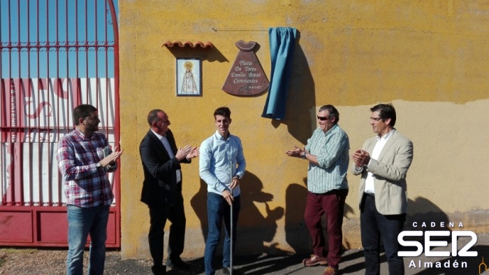 Emilio Bresó da nombre a la plaza de toros de Almadenejos adecentada con fondos de la Diputación