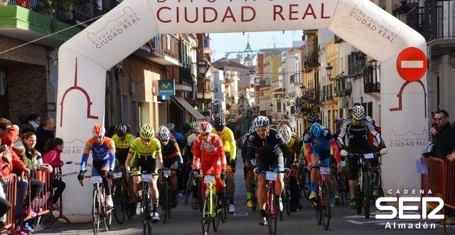 Fútbol Base y Carrera del Pavo en Almadén