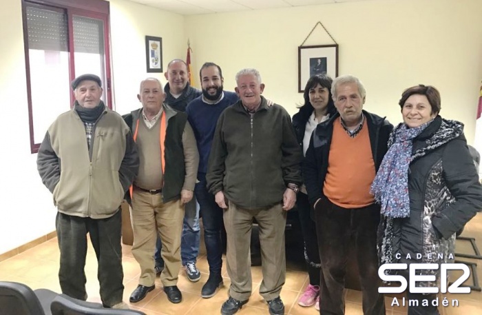 Campaña informativa sobre pensiones del PSOE Provincial en Almadenejos