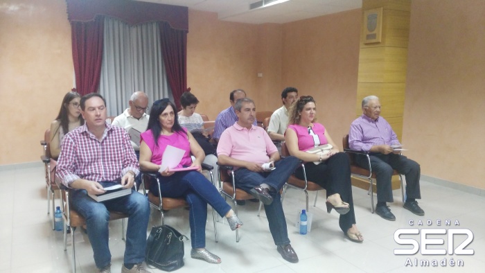Empresas y Ayuntamientos de Montesur conocen los programas del Plan Adelante que dan respuesta a sus necesidades técnicas y financieras