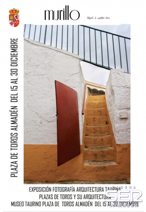 Almadén acoge una exposición fotográfica de arquitectura taurina