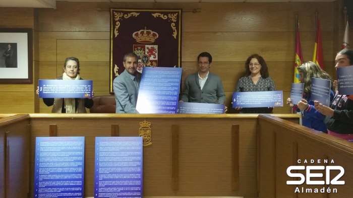 Laborvalía entrega al Ayuntamiento de Almadén el Decálogo de la Discapacidad antesala al Día Mundial de la Discapacidad que se conmemora el 3 de diciembre
