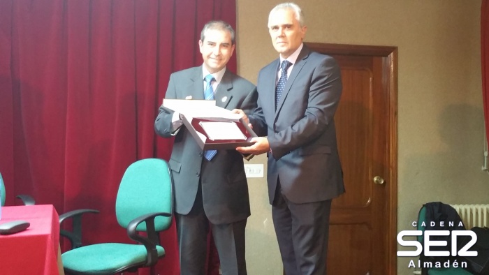 Luís Mansilla Plaza recibe su homenaje en Día de Santa Bárbara