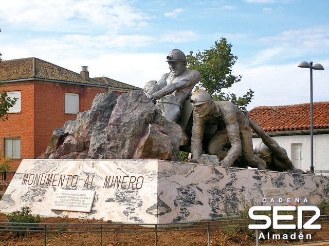 Se celebra el XX aniversario del Monumento al Minero de Almadén