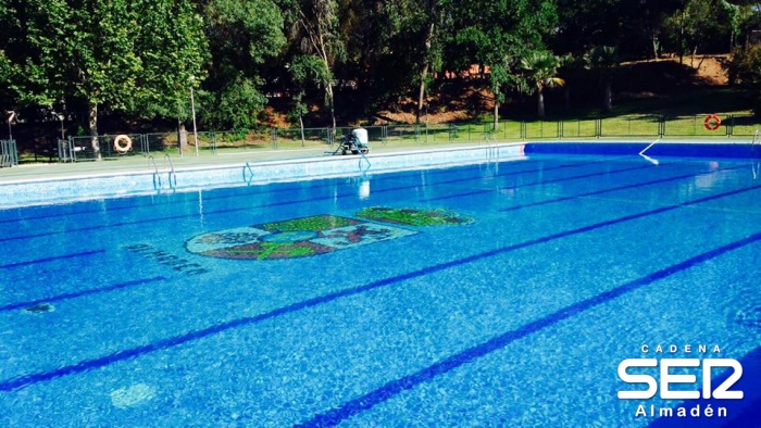 Hoy abre la piscina del Polideportivo Príncipe de España