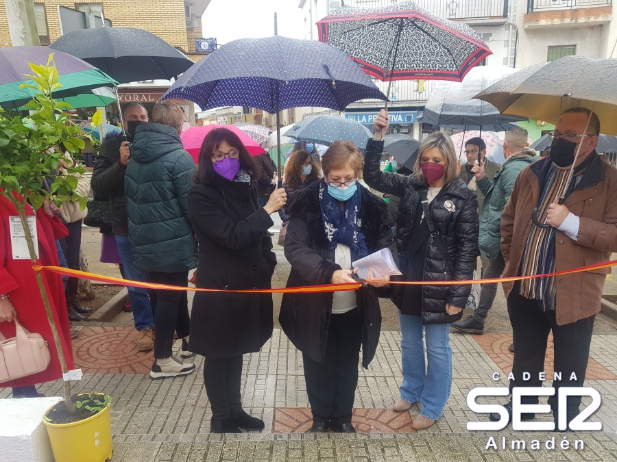 Inaugurado el Rincón de la Igualdad en la Plaza Sofía Reina de Almadén