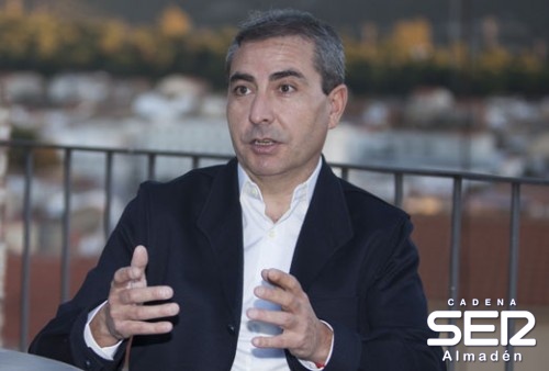 Siro Ramiro Nieto repasa en SER ALMADEN asuntos de actualidad: Fitur 2016, el arreglo del puente hacía el molino de los Ferrera, nuevo programa de respiro familiar......