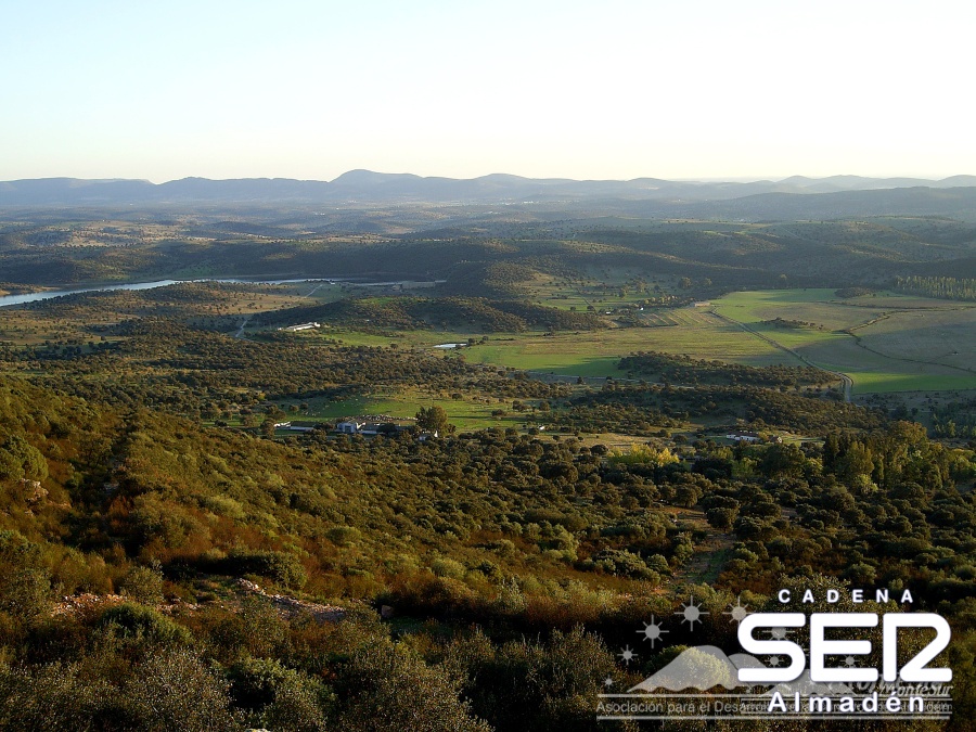 Un Viaje Inolvidable: Rutas por la Comarca Montesur