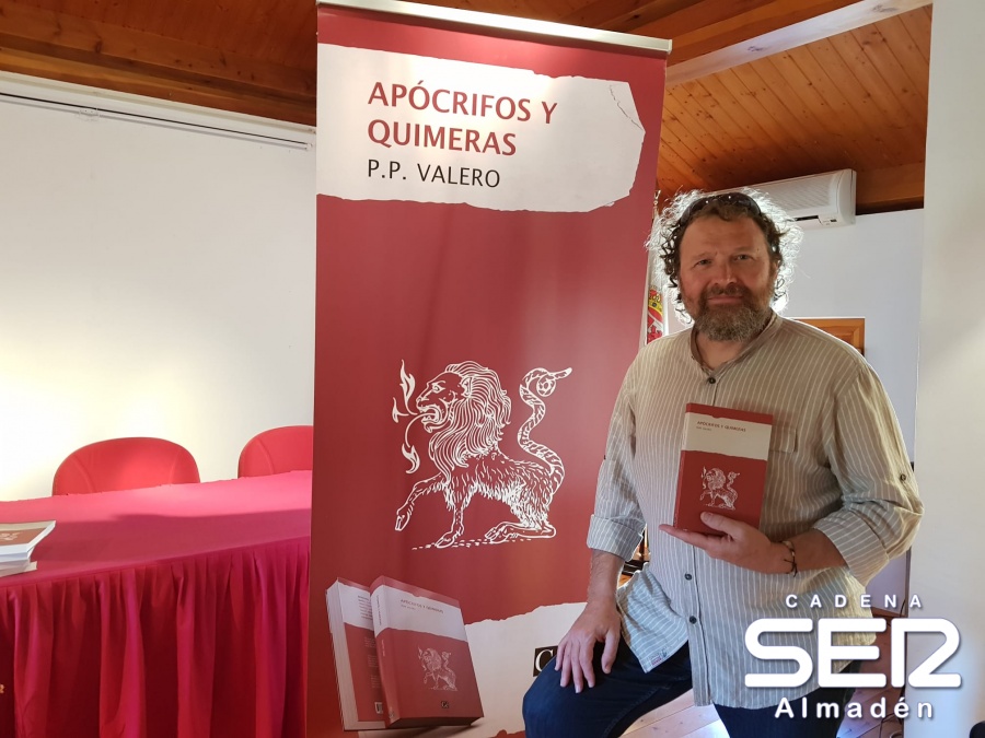 P.P Valero presentó su novela sobre las minas de Almadén 'Apócrifos y Quimeras'