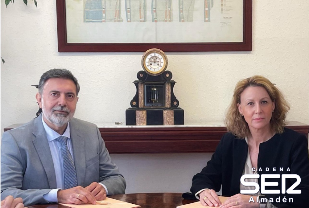 Reunión entre el Ayuntamiento de Almadén y Mayasa